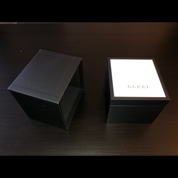 Gucci G-Timeless Iconic watch - Picture 9 of 11